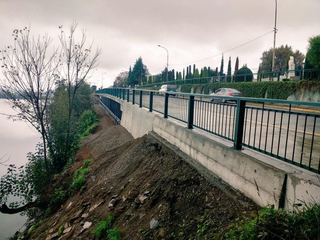MOP asegura que vida útil de trabajos por socavón en la costanera de Valdivia es superior a 50 años