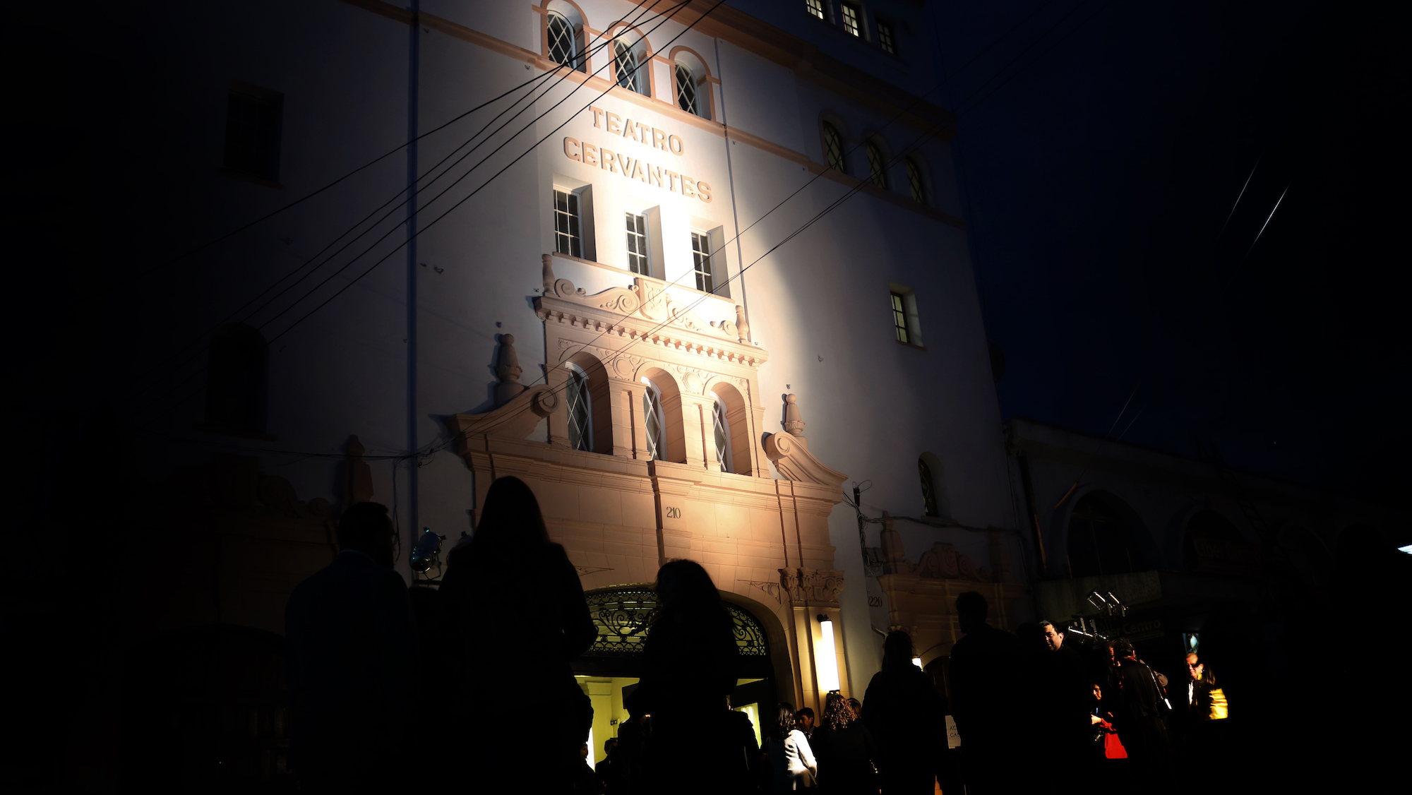 ¿Conoces todos los rincones del Teatro Cervantes? Extienden visitas guiadas por el histórico edificio