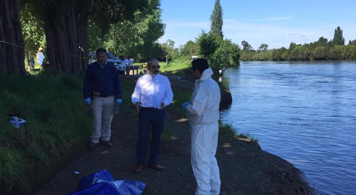 Hallan cuerpo de joven que desapareció tras lanzarse a bañar al río Bueno