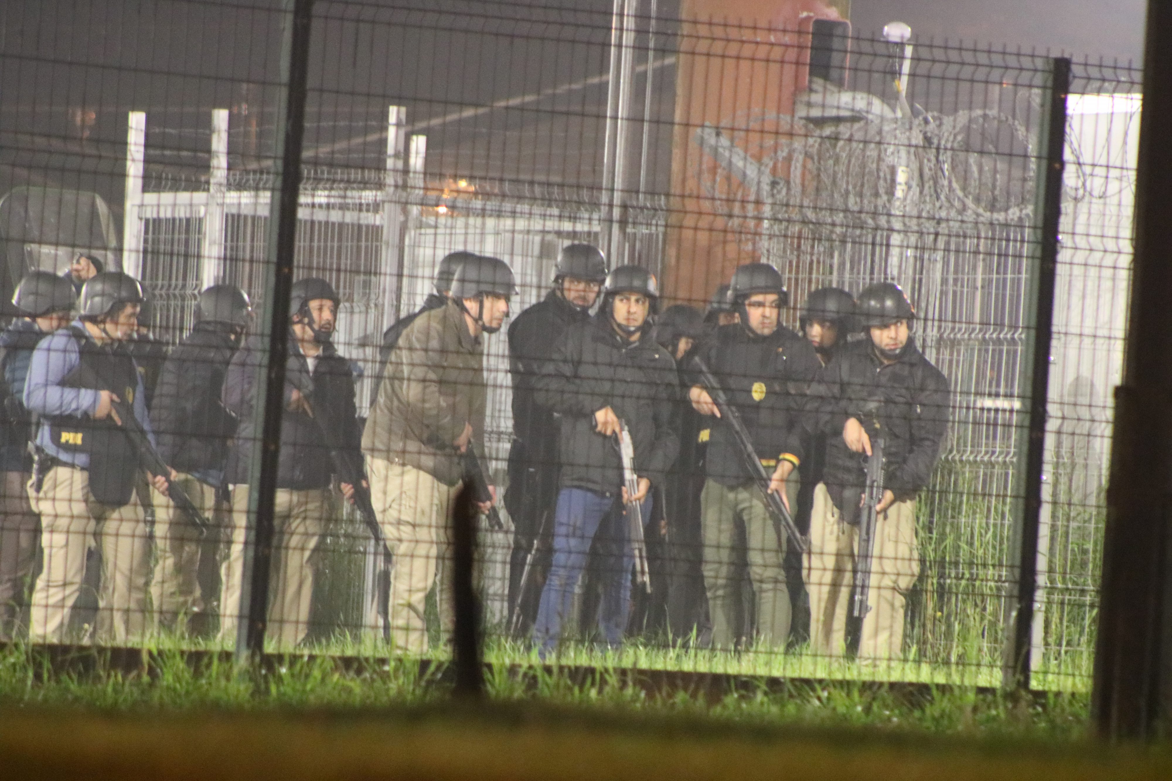 PDI y manifestantes se enfrentaron tras protesta en sector Los Alcaldes de Valdivia