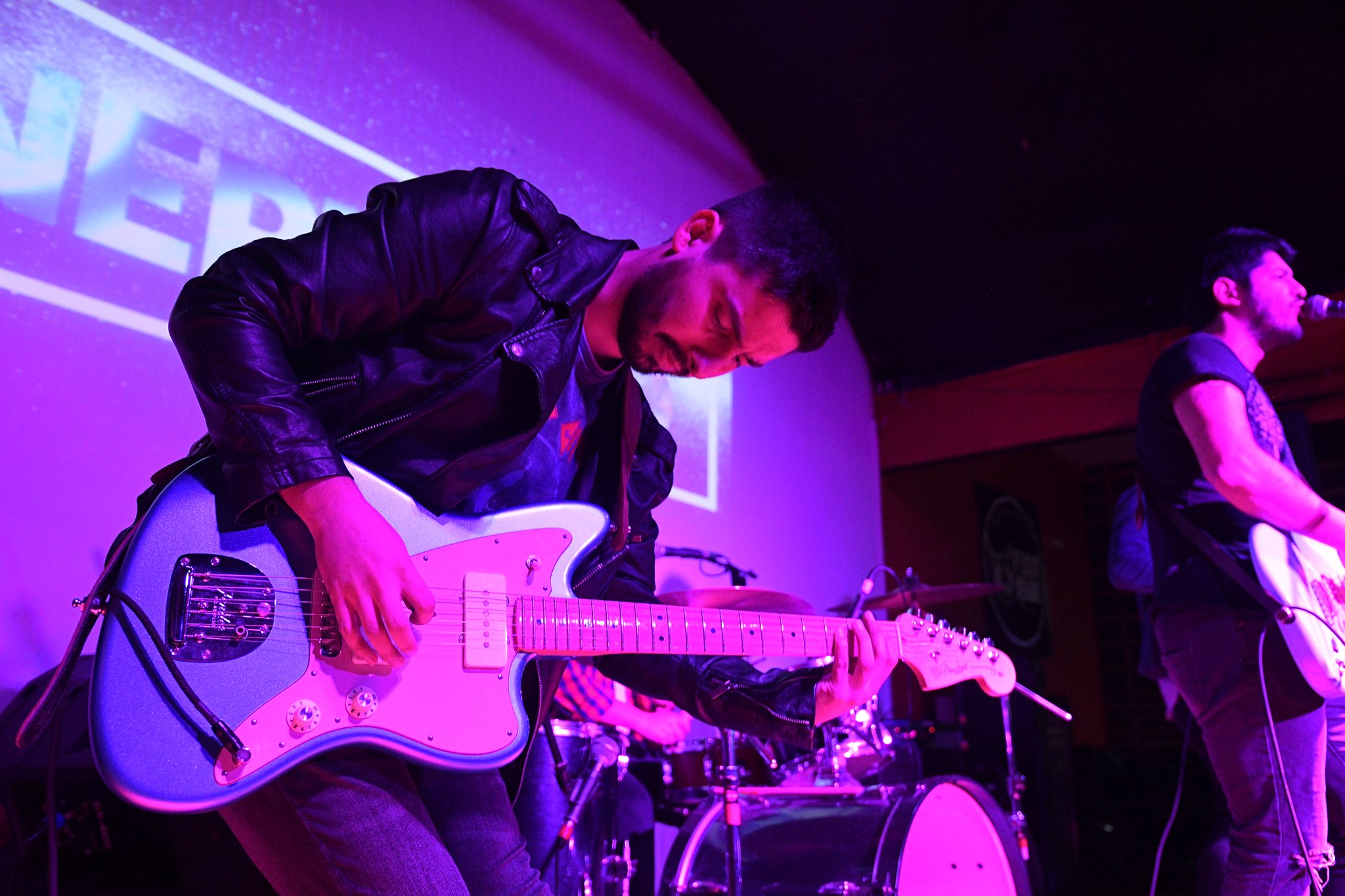 Música, talleres y fotografía darán vida a la cuarta versión de "Fotorock" en Valdivia y Corral