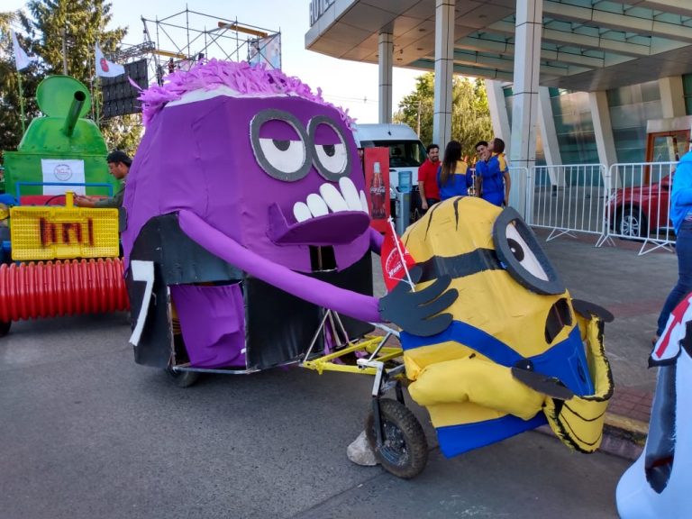 Por altas temperaturas en Valdivia posponen hora de inicio de la carrera de Autos  Locos de este sábado | RioenLinea