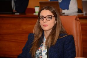 Revés judicial para esposa del ex Rector de la UACh: Rechazan demanda y millonaria indemnización