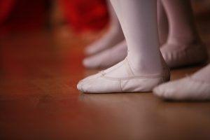 El arduo camino de una academia de danza valdiviana para costear viaje a competencia en Argentina