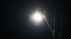El oscuro negocio de luminarias que ensombrece a Valdivia