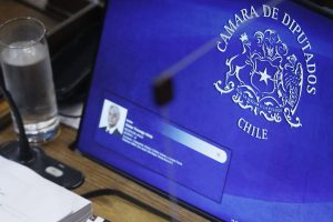 Parlamentarios de oposición tras acusación constitucional contra Piñera: "Ha sido un hito histórico"