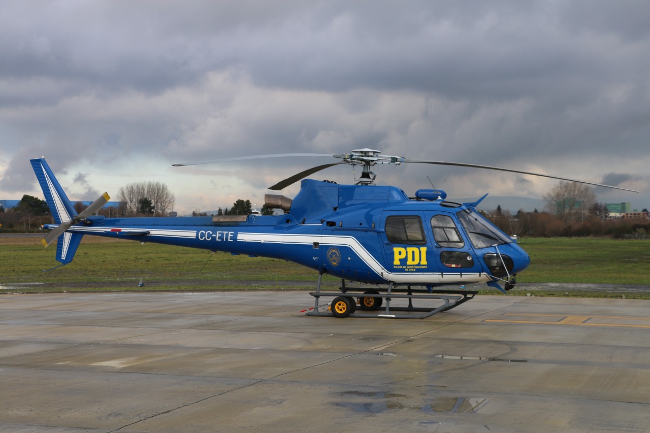 Helicóptero de la PDI se suma a la búsqueda de Roger Lampert en Valdivia