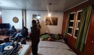 En Pirehueico habilitaron refugio para personas que no pudieron abordar barcaza