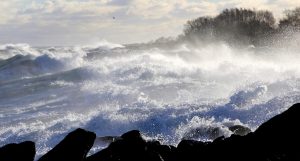 Vientos y marejadas anormales mantienen a Los Ríos bajo Alerta Temprana Preventiva