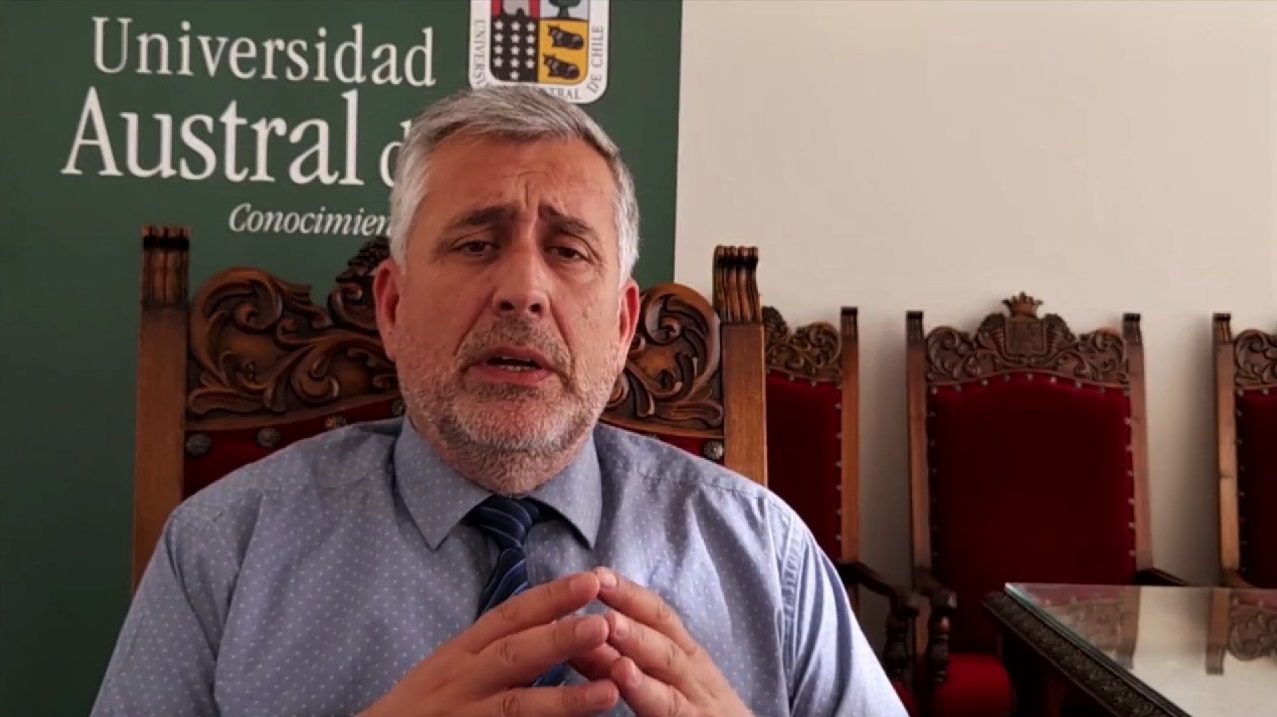 Rector de la UACh responde a sindicatos en huelga y asegura que negociaciones “son prioridad”