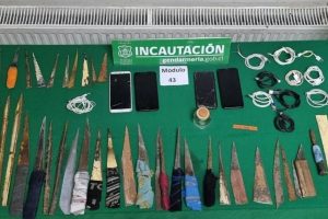 Incautan drogas, armas artesanales y celulares en allanamientos en cárcel de Valdivia