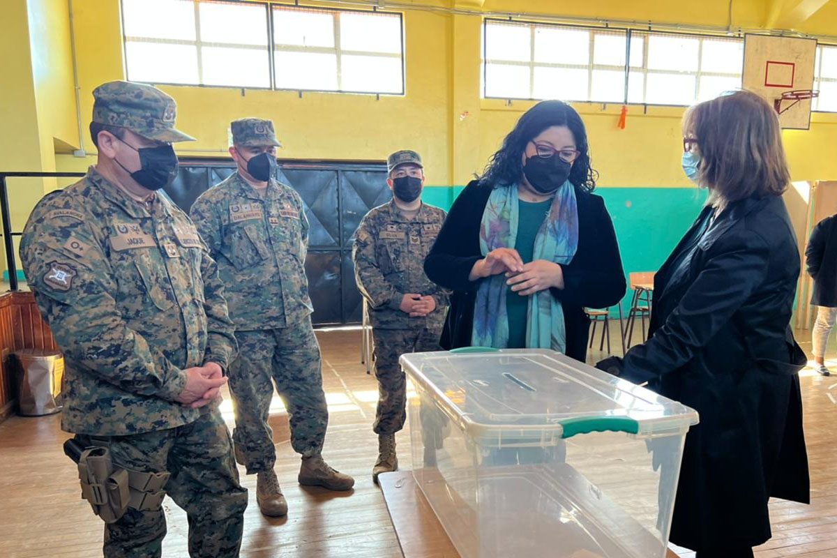 Más de 800 militares se desplegarán en Los Ríos para votaciones del Plebiscito