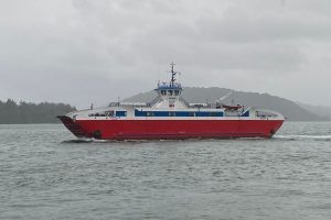 Sólo se puede llegar por tierra: Sistema frontal propicia cierre de la bahía de Corral