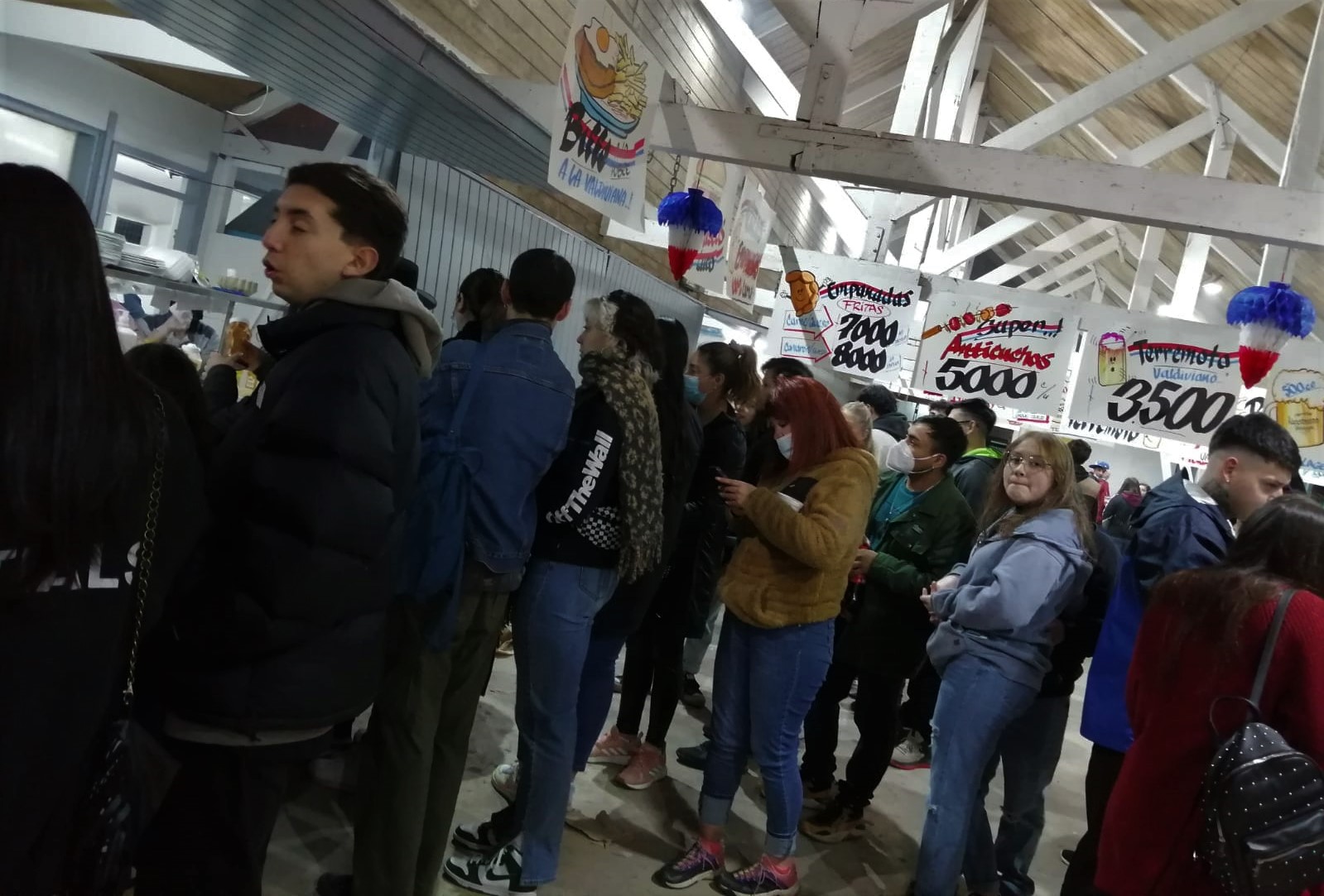 Locatarios del Parque Saval sacan cuentas y ya se cuadran con “18 Chico” en Valdivia