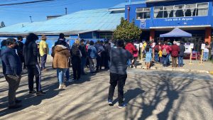 Extensas filas se registran durante este Plebiscito en la Región de Los Ríos