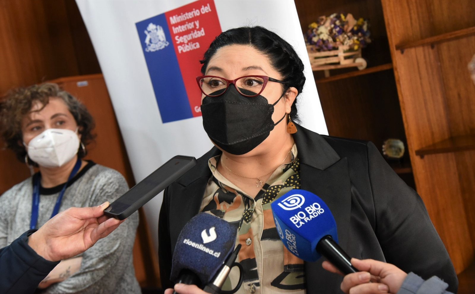 PC blinda a Delegada Peña y acusa a Republicanos de aprovechamiento político
