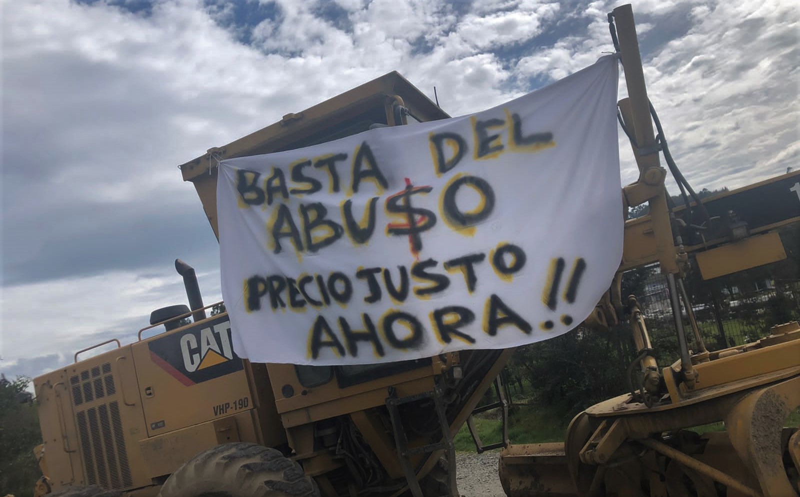 Productores agrícolas toman planta de PROLESUR en Los Lagos por situación del mercado lechero