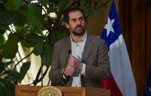 Ministro Grau hace mea culpa por tuits contra Carabineros: “Comentarios de ese tipo no contribuyen”