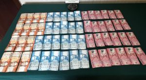 Persecución terminó con dos detenidos por robar más de un millón en un supermercado de Los Lagos