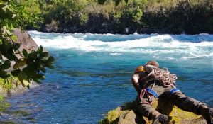 La denuncia de una mujer desaparecida motiva un intenso operativo en la ribera del río Fuy