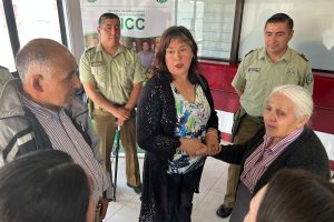 El emocionante reencuentro en Valdivia de una madre y su hijo después de 45 años
