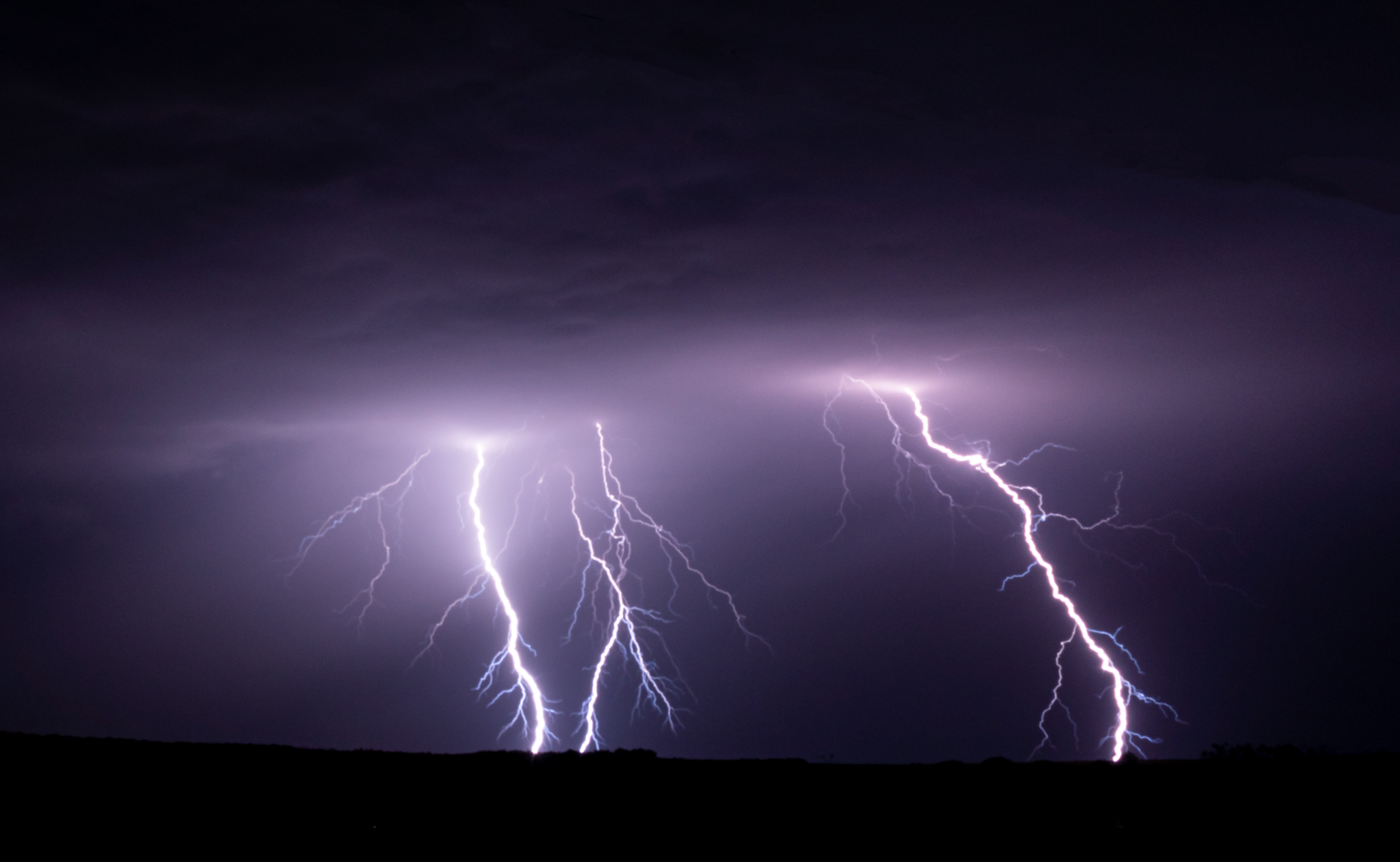 Tormentas eléctricas acompañarían al intenso temporal que afecta a Los Ríos