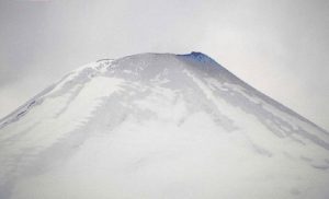 Aumento de actividad del Volcán Villarrica obliga a declarar Alerta Amarilla en Panguipulli
