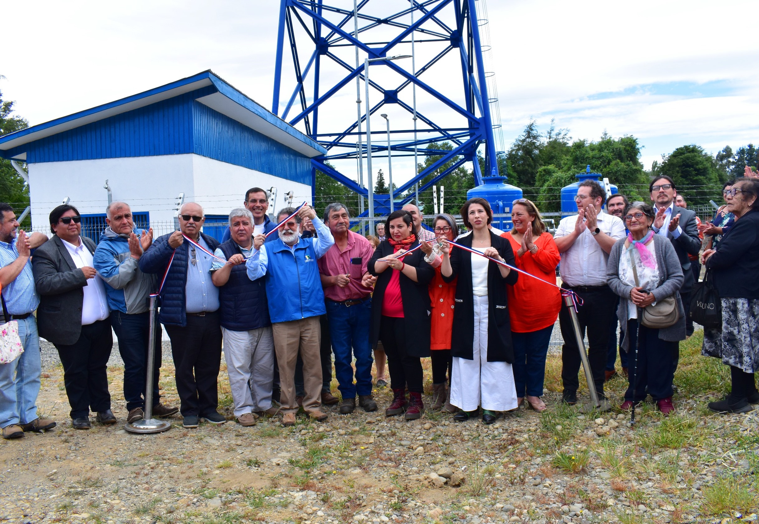 Con inauguración de nuevo servicio APR solucionan demanda de agua potable a 214 familias en Lanco
