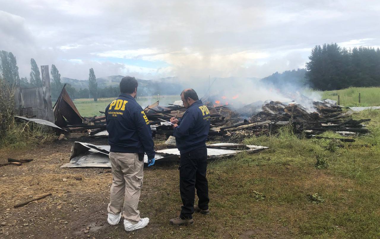 Gobierno por ataque incendiario en Lanco: “La violencia como mecanismo de presión no es aceptable”
