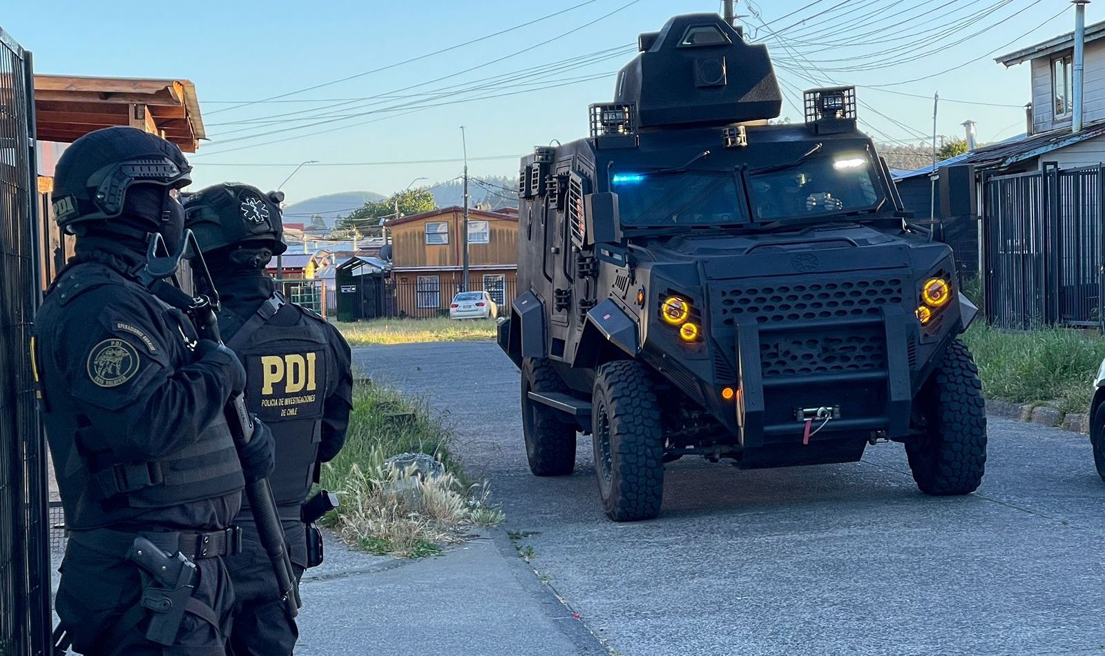 Incautaron armas y drogas: Diez personas detenidas en operativo antinarcótico en Valdivia