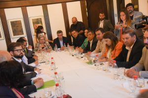 Alcaldesa Amtmann pidió al Presidente Boric evaluar bono a familias afectadas por incendios
