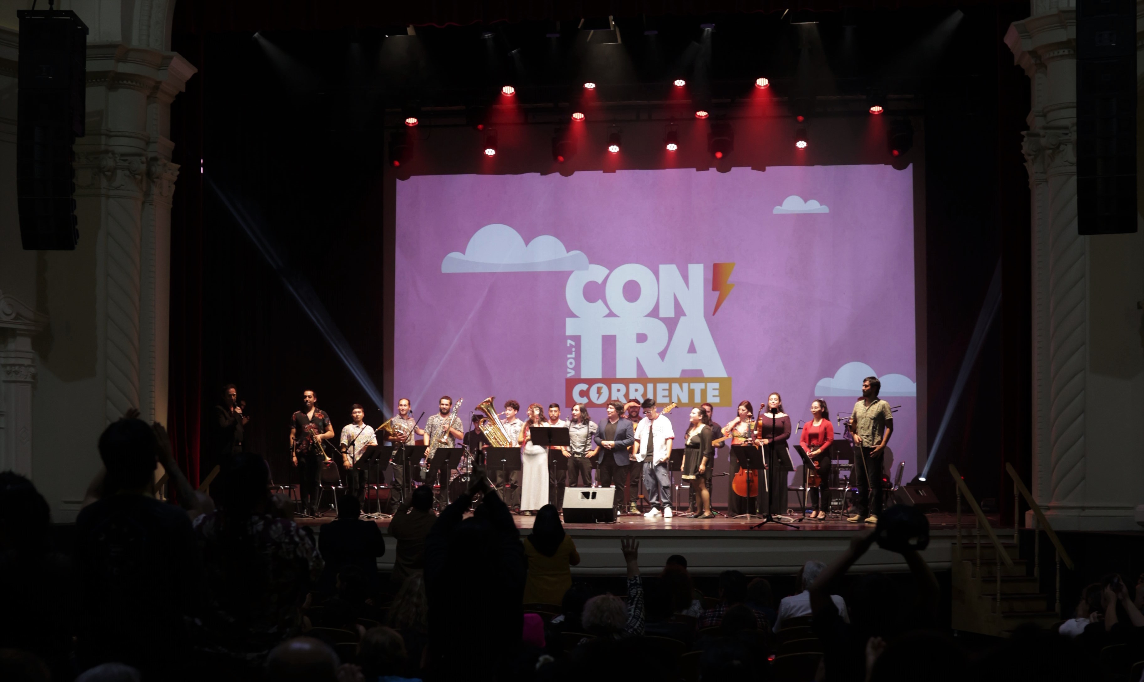 Festival ContraCorriente abrió su séptima versión repasando la historia musical valdiviana