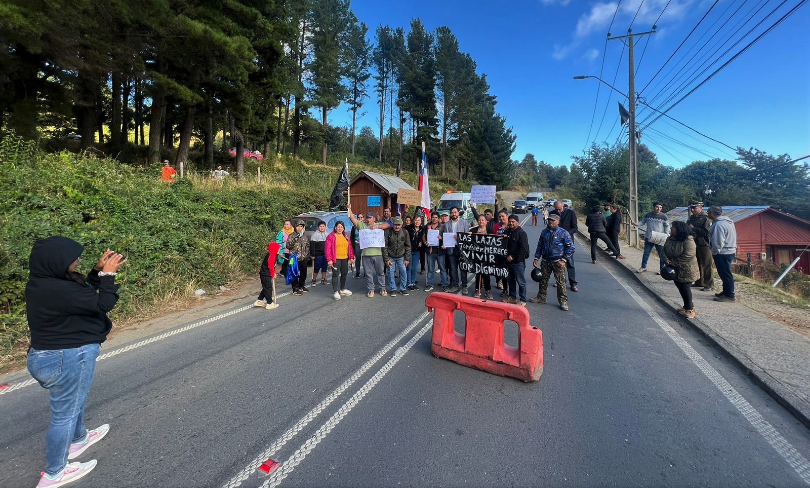 Vecinos de Las Lajas bloquearon ruta ante falta de agua potable y alcantarillado para sus hogares