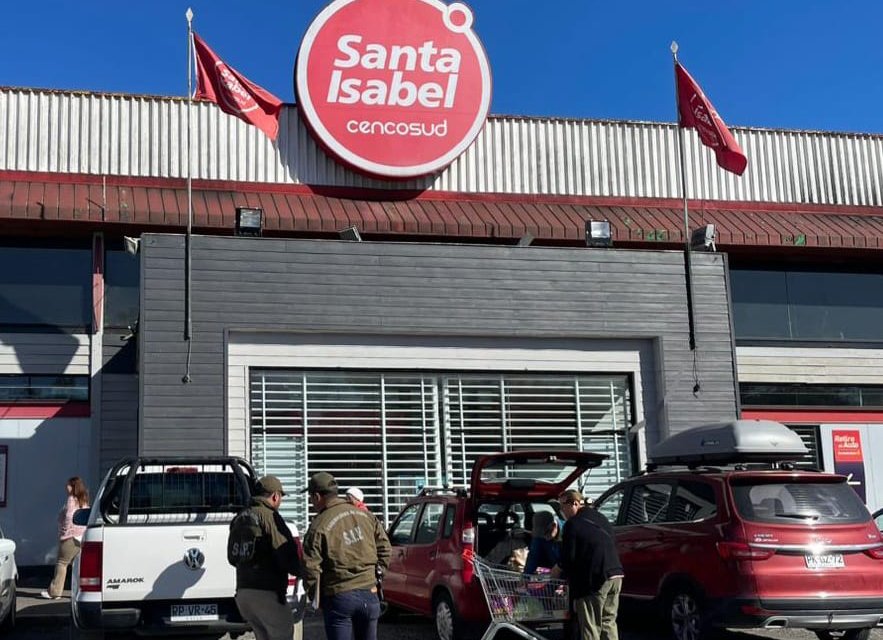 Encapuchados robaron y agredieron a trabajadores de supermercado en La Unión