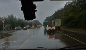 Motorista queda en estado grave por accidente con un camión en la ruta Valdivia-Mariquina