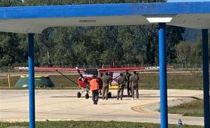 Aterrizaje de emergencia generó operativo de Bomberos en el Aeródromo Las Marías de Valdivia