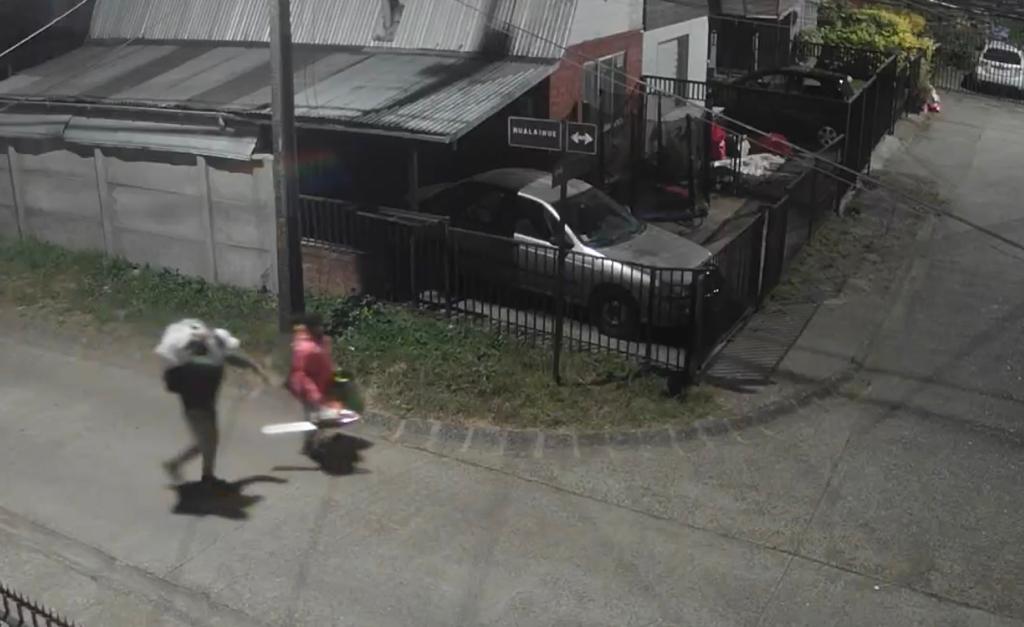 Cámaras lo identificaron: Dejan en prisión preventiva a imputado por diez robos en casas de Valdivia