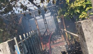 Fuego afectó a cinco viviendas y dejó una serie de damnificados en sector Inés de Suárez de Valdivia