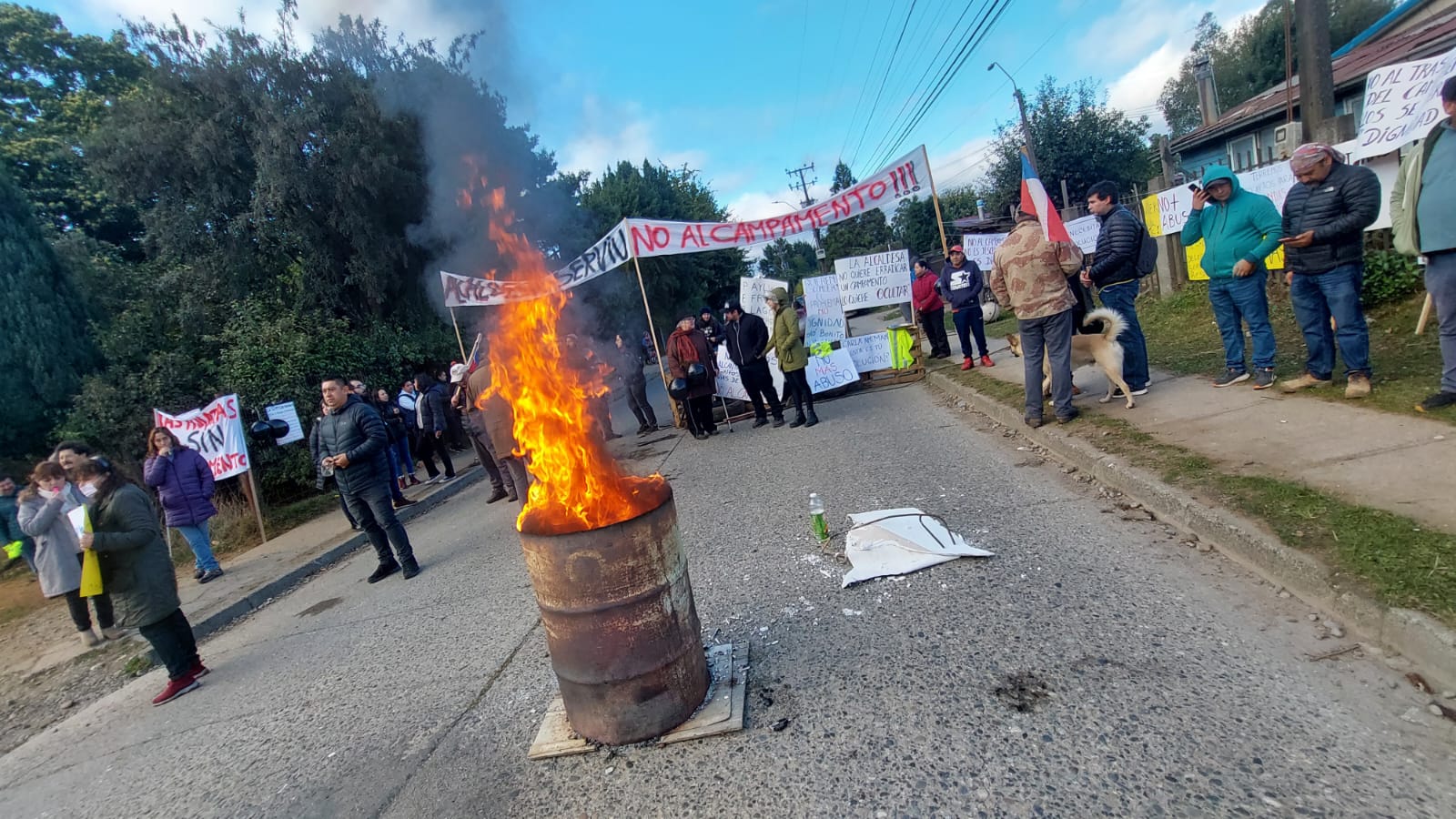 Vecinos rechazan traslado de campamento de Las Mulatas y acuerdan mesa de diálogo