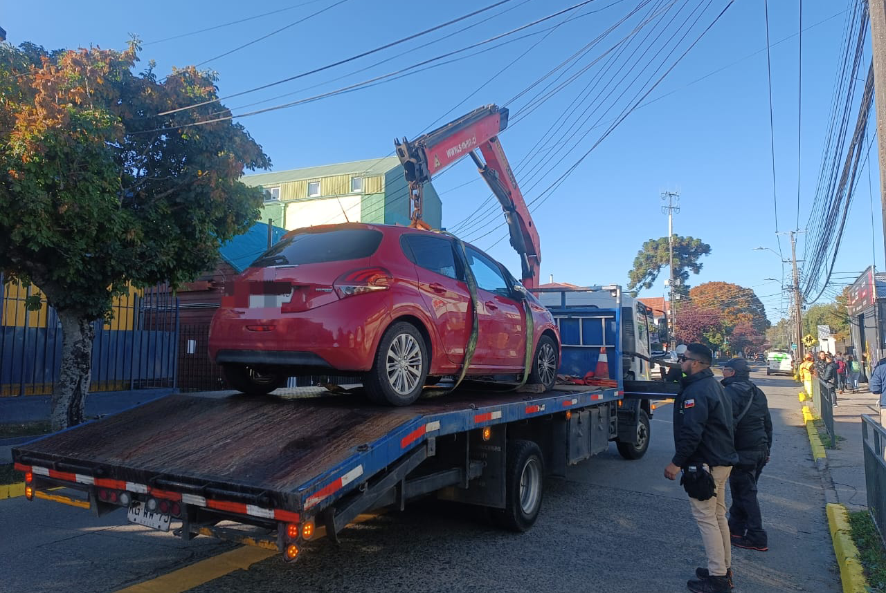 Valdivia: Vía para transporte público debutó con más de 30 multas cursadas y un vehículo retirado