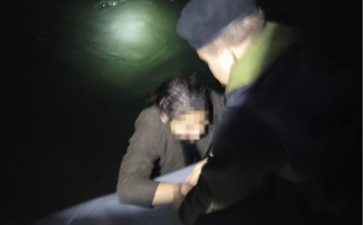 Con principio de hipotermia rescatan a joven que se habría lanzado desde el puente Santa Elvira