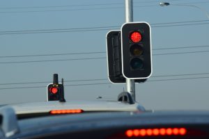 Nuevos semáforos en intersección de Valdivia permitirán reducir los tiempo de viajes en un 10%
