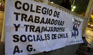 Trabajadores sociales de Valdivia enfrentan al Gobierno por “exclusión” del Código Sanitario
