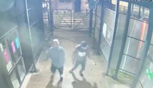 Se querellarán por ataque en CESFAM Angachilla: Desconocidos generaron destrozos y agredieron a guardia