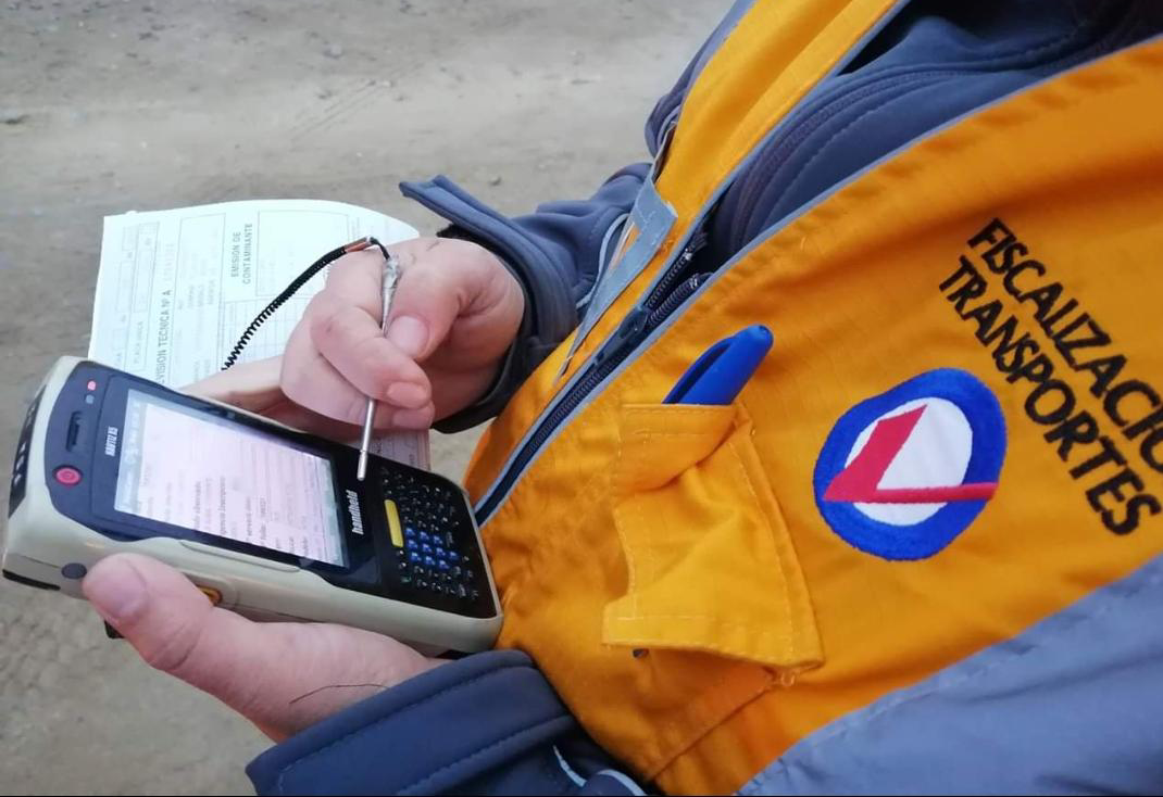 Fiscalizaciones en buses durante el fin de semana largo culminó con más de 50 infracciones en Los Ríos