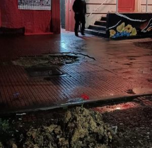 Con excremento atacaron la Casa de la Memoria en Valdivia
