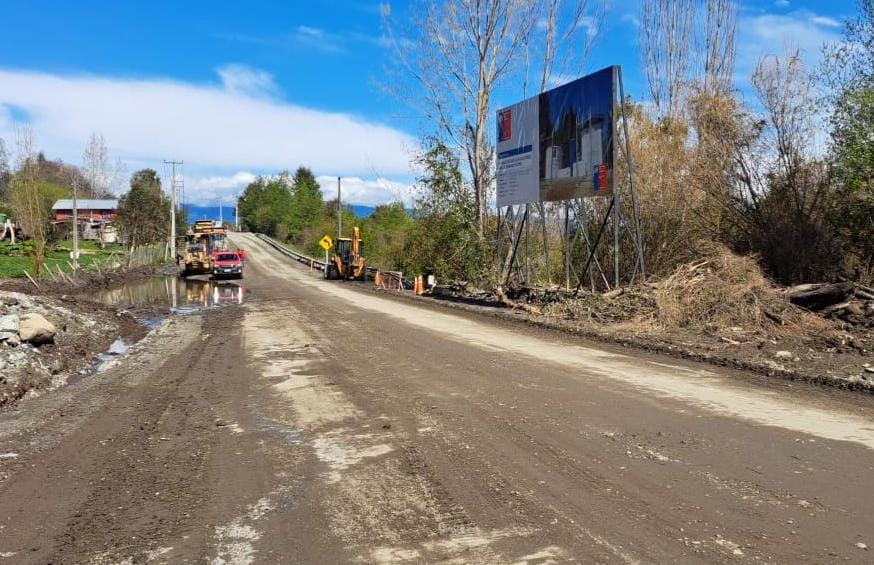 Anuncian medidas para agilizar contratos de obras públicas y dar mayor liquidez a contratistas en Los Ríos