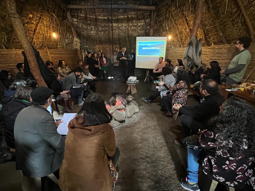 Vecinos de Coñaripe piden arreglos en su Cesfam: No recibe mejoras sustanciales desde 1990
