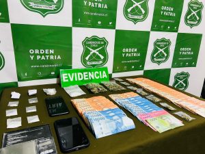 Detienen a pareja que se dedicaba a la venta de drogas en el centro de Valdivia