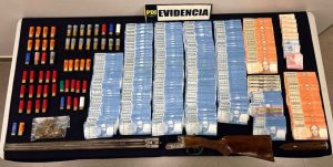 Operativo en Paillaco: PDI detuvo a dos personas e incautó droga y una escopeta